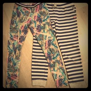 Girl Roxy leggings ( left) sweatpants ( right).